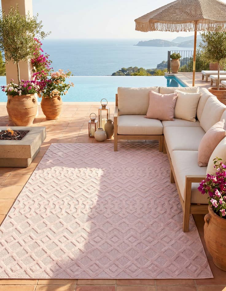 Detail image of 6' x 9' Easy-Clean Trellis Textured Indoor / Outdoor Rug