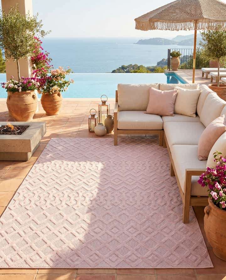 6' x 9' Easy-Clean Trellis Textured Indoor / Outdoor Rug