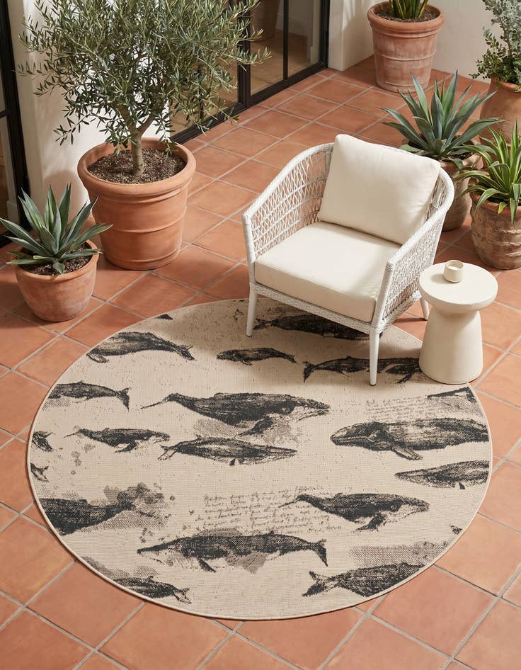 Detail image of 5' x 5' Easy-Clean Coastal Indoor / Outdoor Round Rug