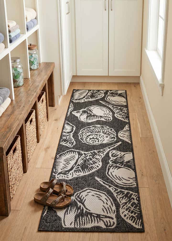 2' x 6' Easy-Clean Coastal Indoor / Outdoor Runner Rug