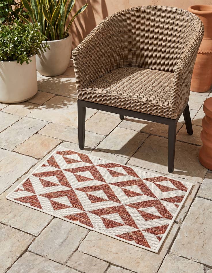 Detail image of 2' x 3' Easy-Clean Jill Zarin Napa Indoor / Outdoor Rug