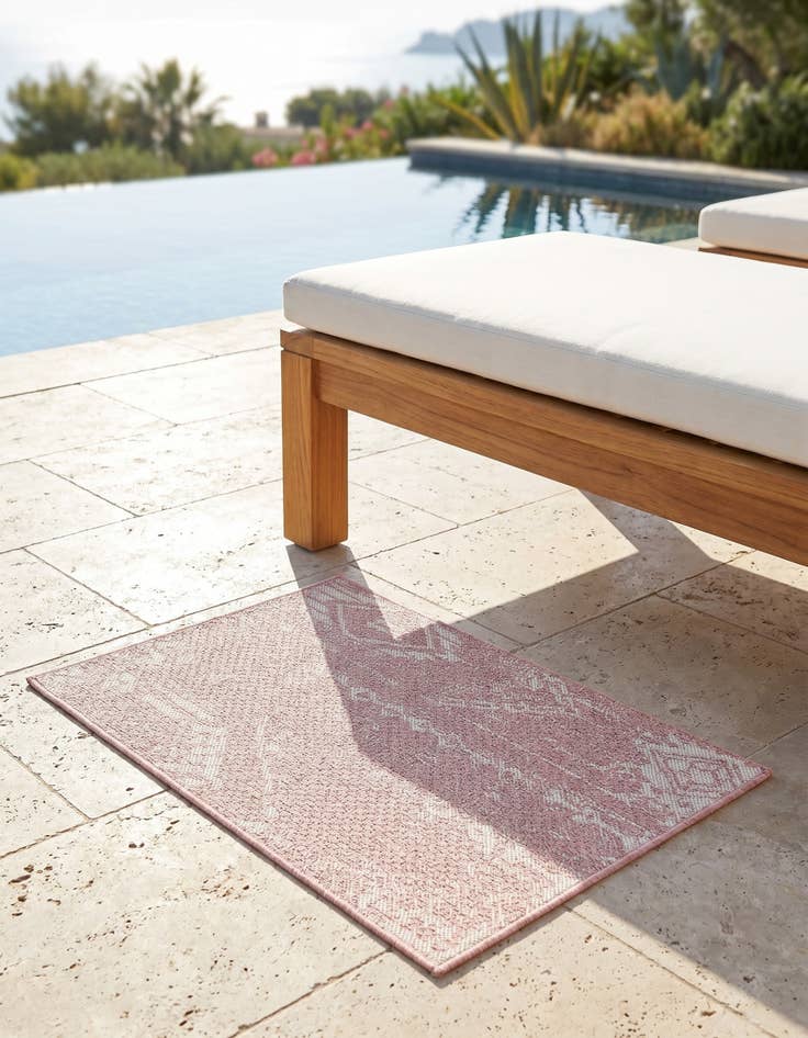 Detail image of 2' x 3' Easy-Clean Bohemian Indoor / Outdoor Rug