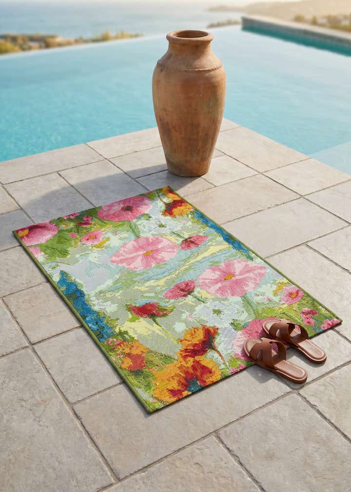 2' x 3' Easy-Clean Botanical Indoor / Outdoor Rug