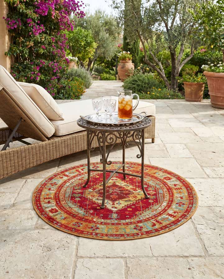 3' x 3' Easy-Clean Traditional Indoor / Outdoor Round Rug