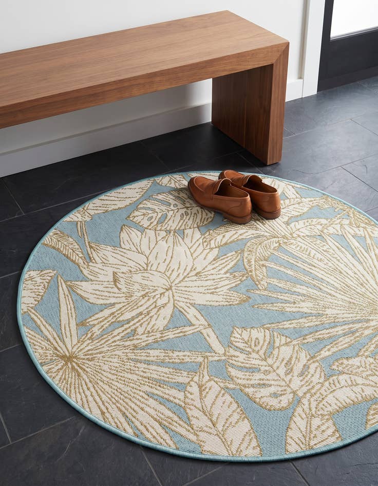 Detail image of 3' x 3' Easy-Clean Botanical Indoor / Outdoor Round Rug