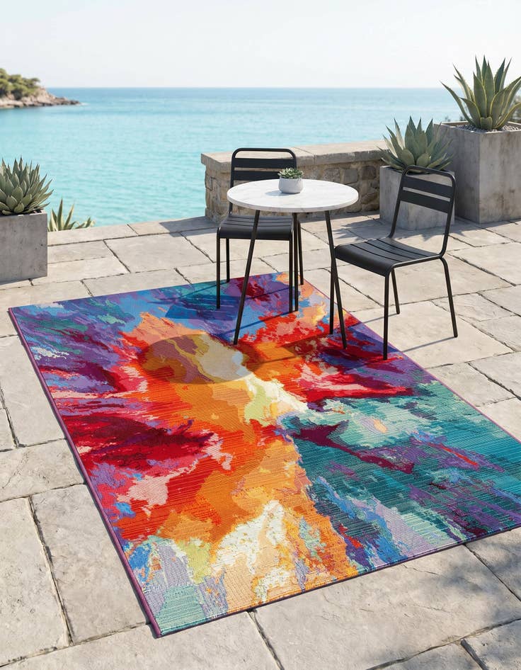 Detail image of 3' 3 x 5' 3 Easy-Clean Modern Indoor / Outdoor Rug
