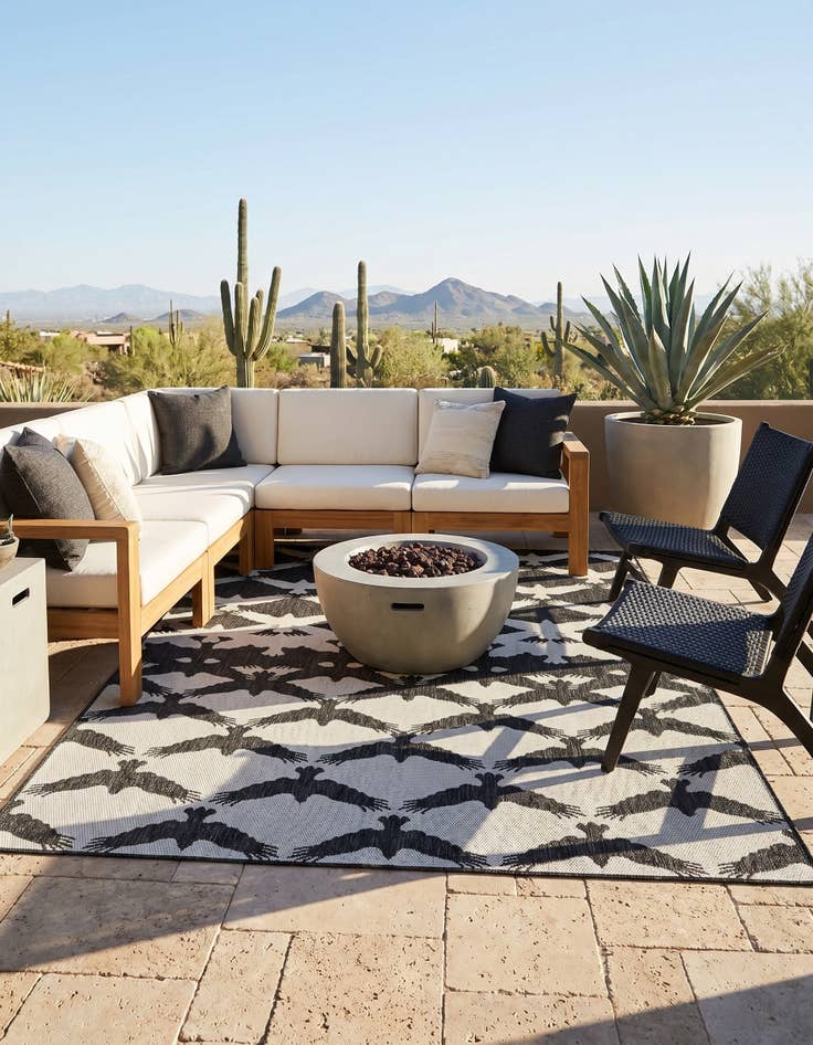 Detail image of 5' 3 x 8' Easy-Clean Modern Indoor / Outdoor Rug