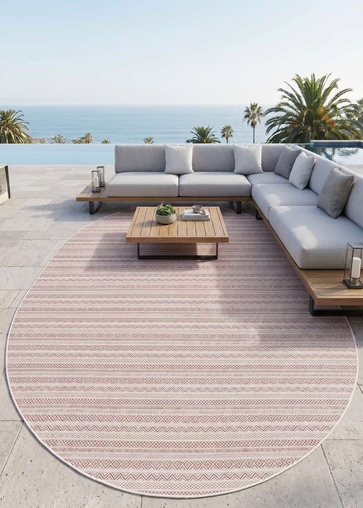 7' 10 x 10' Easy-Clean Striped Indoor / Outdoor Oval Rug