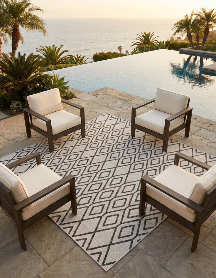 Detail image of 7' 10 x 7' 10 Easy-Clean Jill Zarin Turks and Caicos Indoor / Outdoor Square Rug