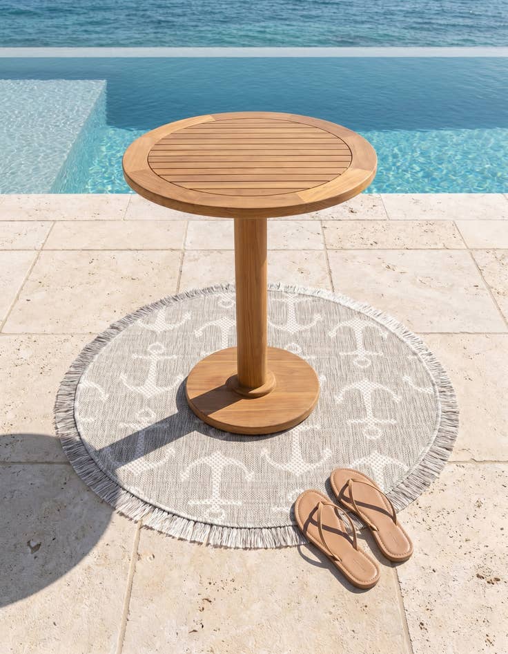 Detail image of 3' x 3' Easy-Clean Coastal Indoor / Outdoor Round Rug