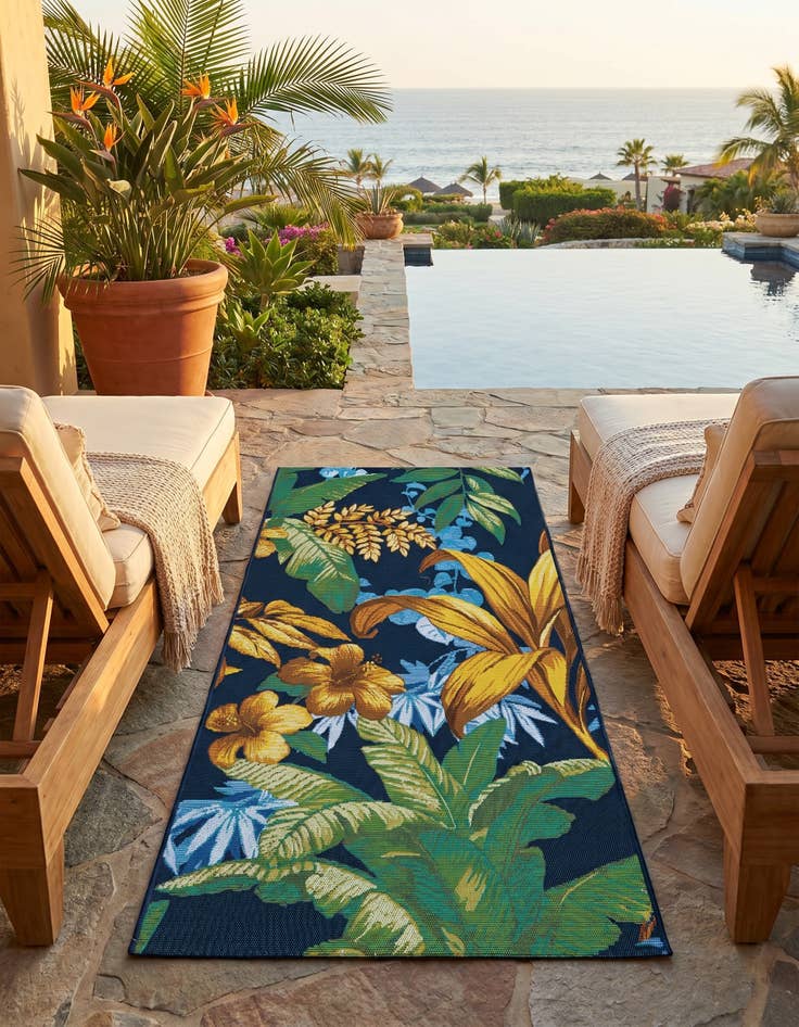 Detail image of 2' 7 x 5' 3 Easy-Clean Botanical Indoor / Outdoor Runner Rug