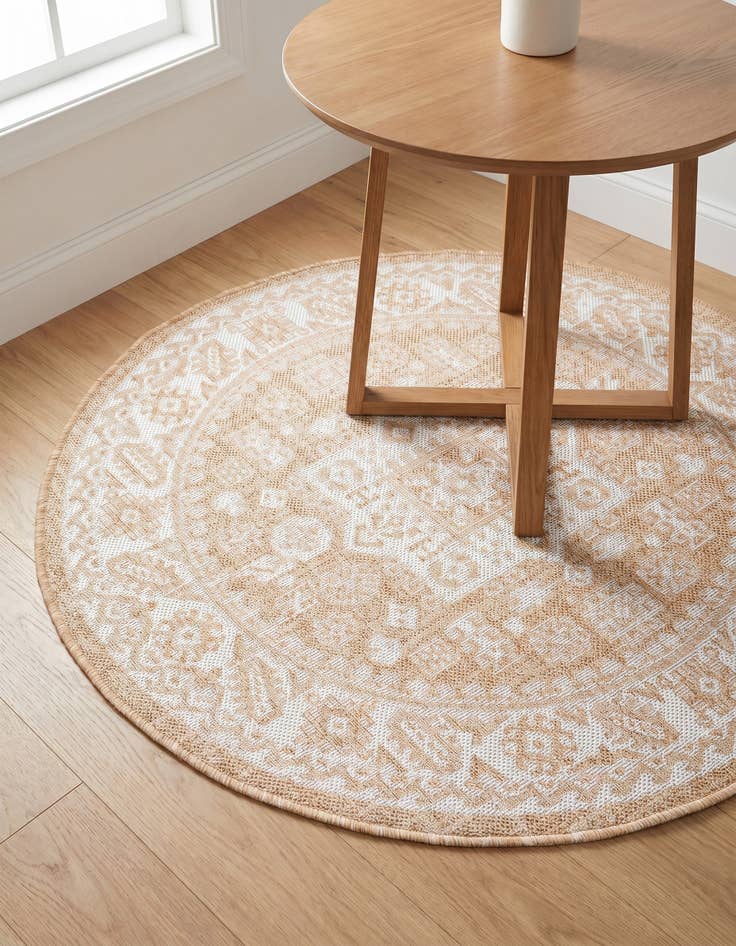 Detail image of 3' x 3' Easy-Clean Aztec Indoor / Outdoor Round Rug