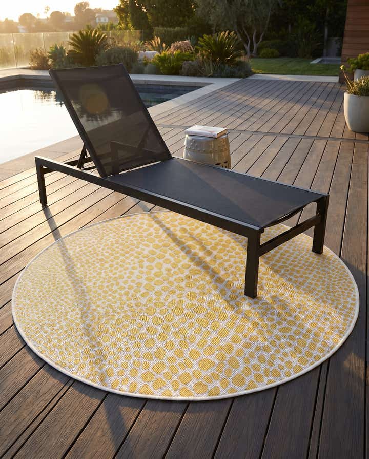 4' x 4' Easy-Clean Jill Zarin Cape Town Indoor / Outdoor Round Rug