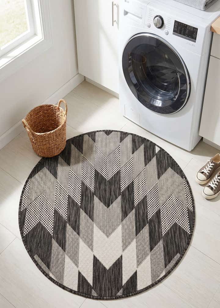 3' x 3' Easy-Clean Modern Indoor / Outdoor Round Rug