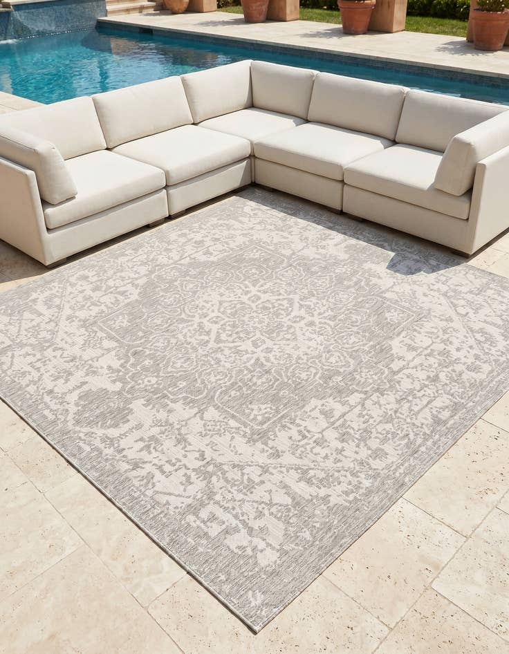 Detail image of 7' 10 x 7' 10 Easy-Clean Jill Zarin Dubai Indoor / Outdoor Square Rug