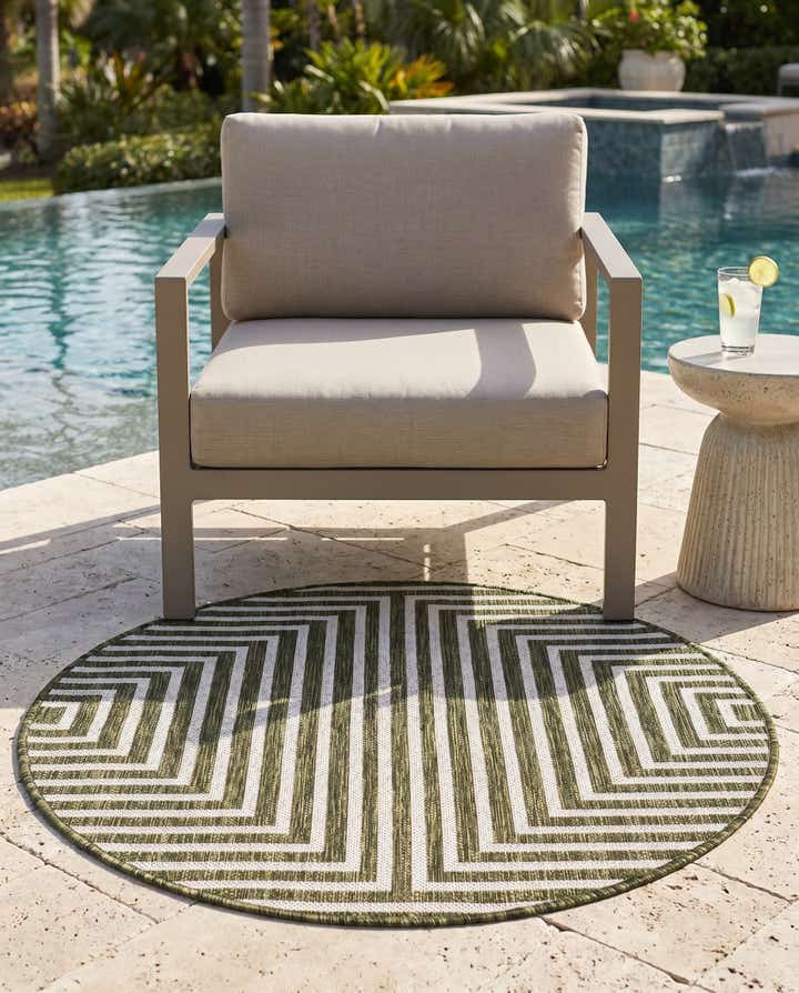3' x 3' Easy-Clean Modern Indoor / Outdoor Round Rug