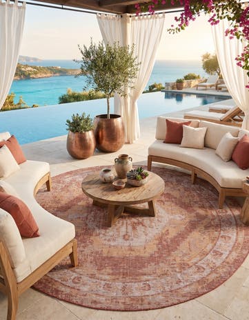 13' x 13' Easy-Clean Traditional Indoor / Outdoor Round Rug