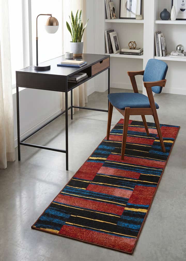 2' x 5' Easy-Clean Modern Indoor / Outdoor Runner Rug