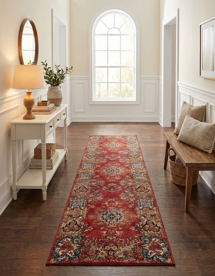 Detail image of 2' 7 x 10' Easy-Clean Traditional Indoor / Outdoor Runner Rug