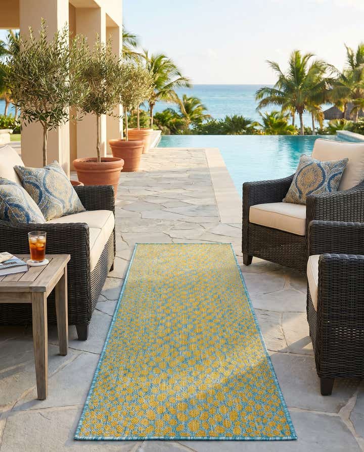 2' x 6' Easy-Clean Jill Zarin Cape Town Indoor / Outdoor Runner Rug