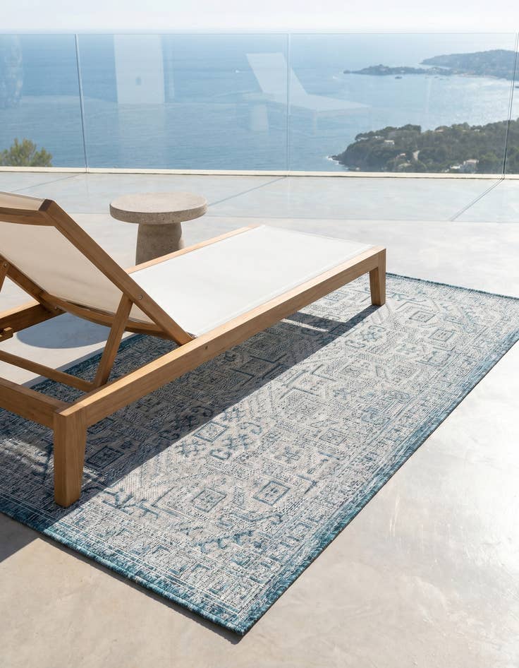 Detail image of 3' x 5' 3 Easy-Clean Aztec Indoor / Outdoor Rug