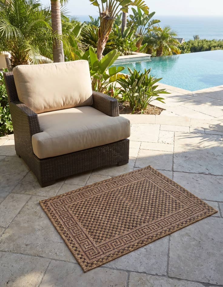 Detail image of 2' 2 x 3' Easy-Clean Border Indoor / Outdoor Rug