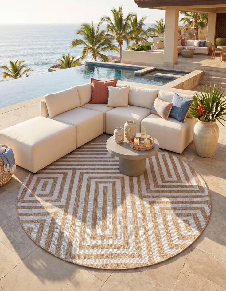 Detail image of 7' 10 x 7' 10 Easy-Clean Modern Indoor / Outdoor Round Rug