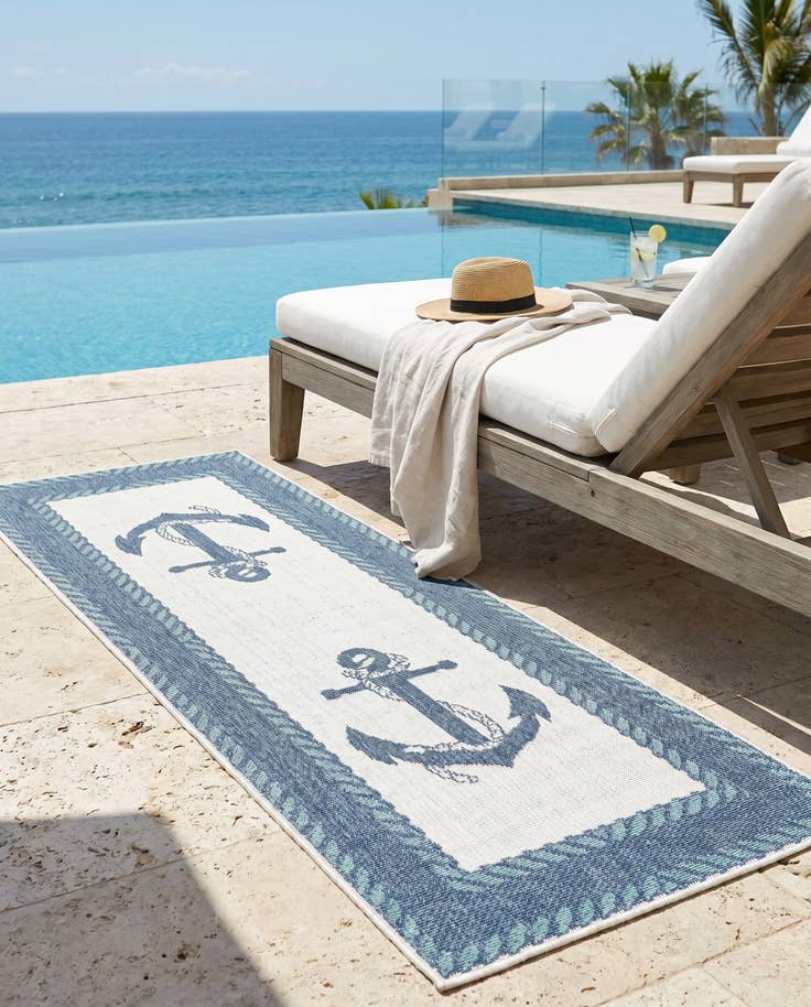 Detail image of 2' x 6' Easy-Clean Coastal Indoor / Outdoor Runner Rug
