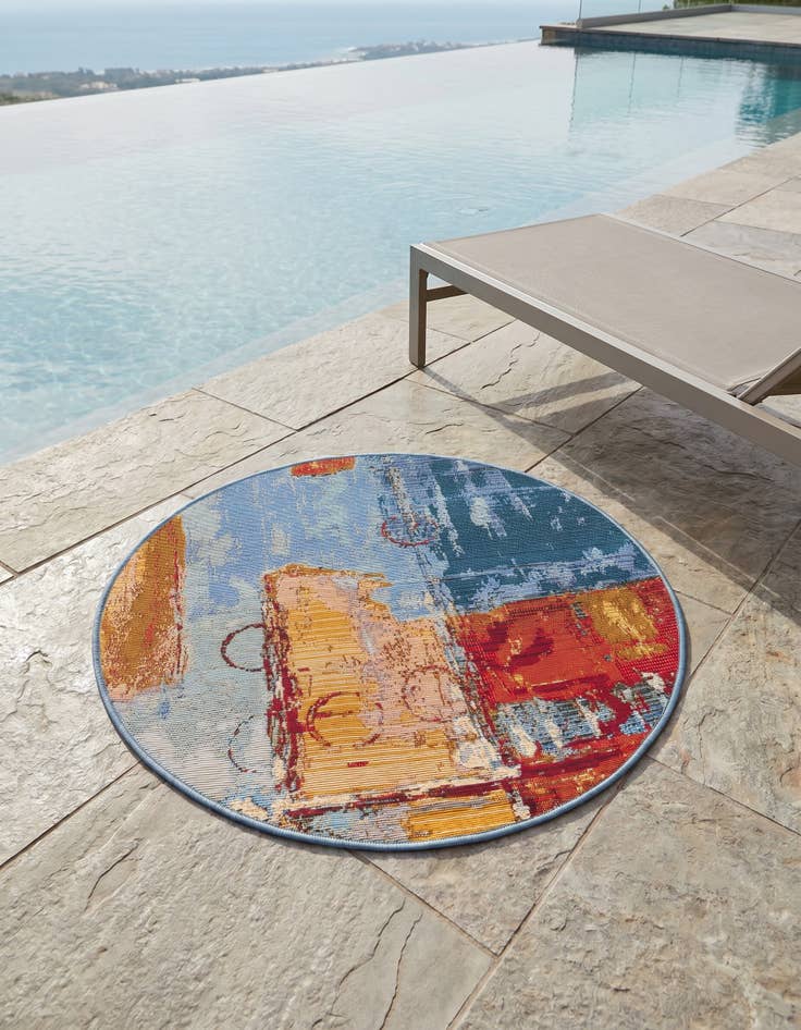 Detail image of 2' 7 x 2' 7 Easy-Clean Modern Indoor / Outdoor Round Rug