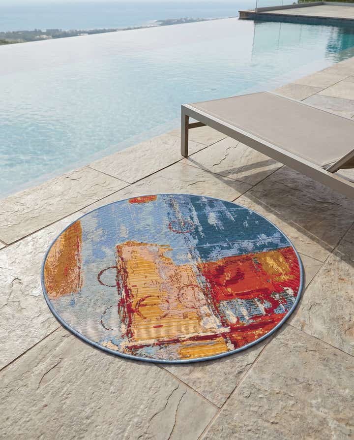 2' 7 x 2' 7 Easy-Clean Modern Indoor / Outdoor Round Rug