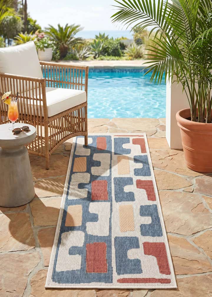 2' x 5' 1 Easy-Clean Baja Indoor / Outdoor Runner Rug