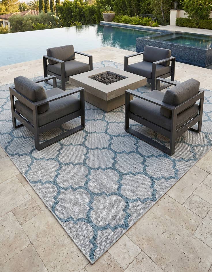 Detail image of 10' 8 x 10' 8 Easy-Clean Lattice Indoor / Outdoor Square Rug