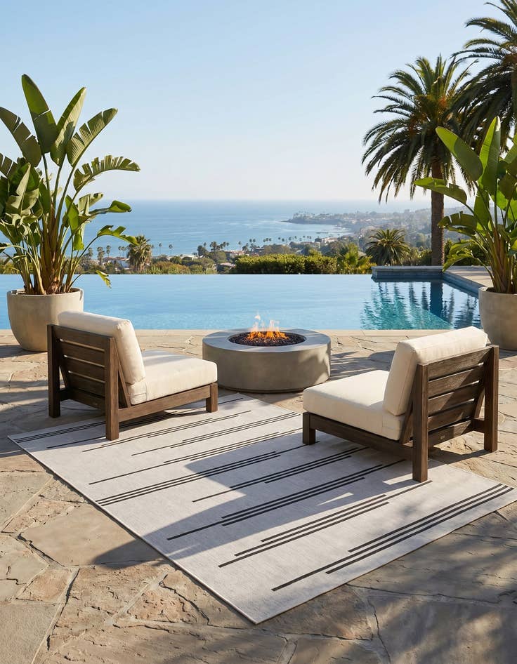 Detail image of 7' x 10' Easy-Clean Modern Indoor / Outdoor Rug