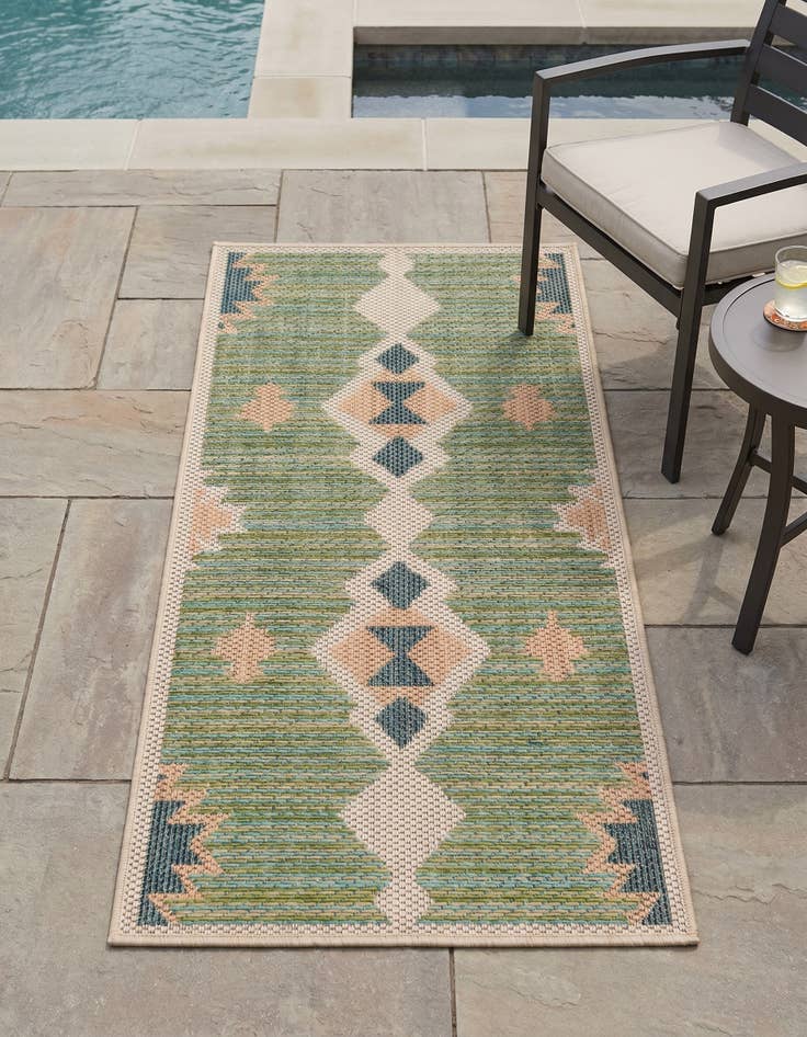 Detail image of 2' x 4' Easy-Clean Baja Indoor / Outdoor Runner Rug