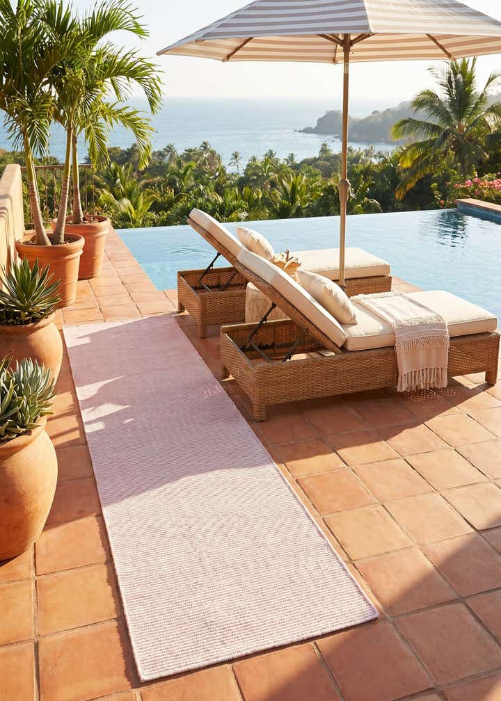 2' 7 x 10' Easy-Clean Jill Zarin Palm Springs Indoor / Outdoor Runner Rug