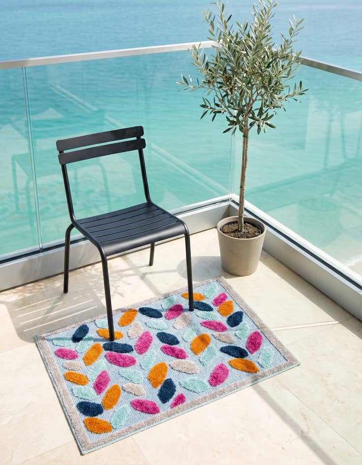 Detail image of 2' x 3' Easy-Clean Aruba Indoor / Outdoor Rug