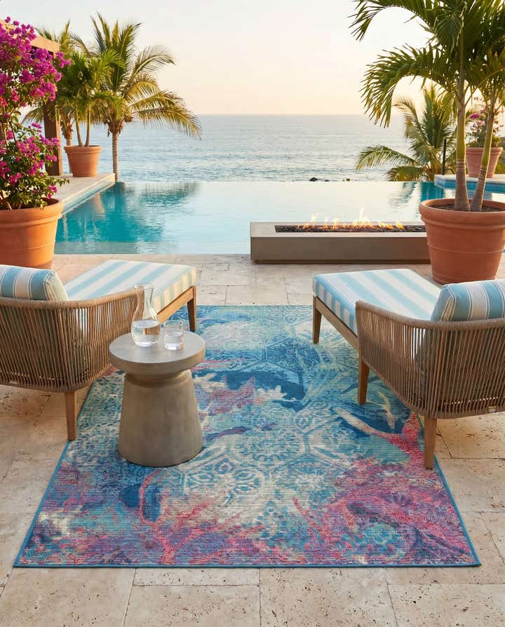 3' 3 x 5' 3 Easy-Clean Coastal Indoor / Outdoor Rug