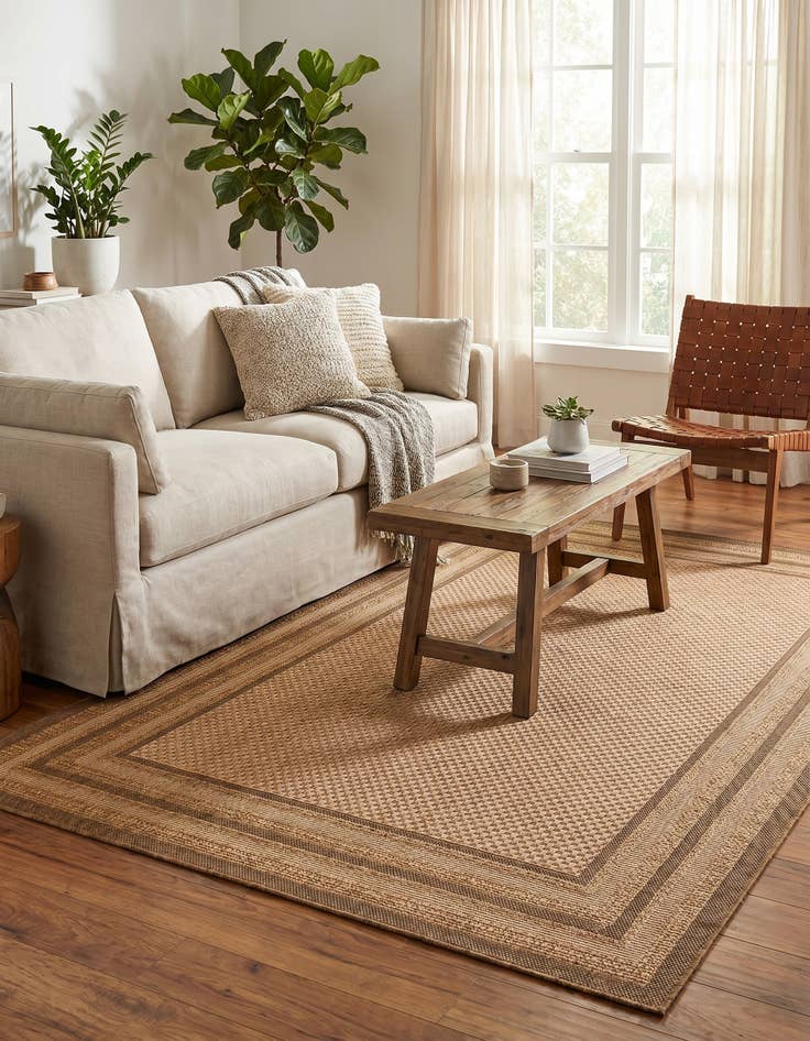 Detail image of 5' 3 x 8' Easy-Clean Border Indoor / Outdoor Rug