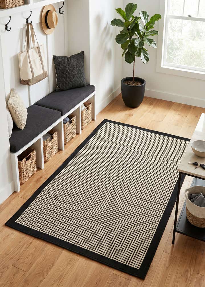 4' x 6' Easy-Clean Border Indoor / Outdoor Rug