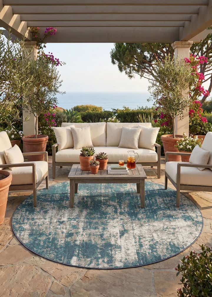 7' x 7' Easy-Clean Coastal Indoor / Outdoor Round Rug