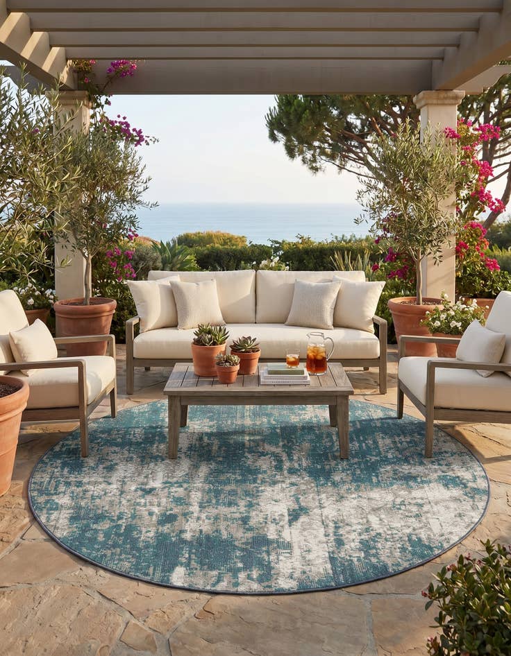 Detail image of 7' x 7' Easy-Clean Coastal Indoor / Outdoor Round Rug