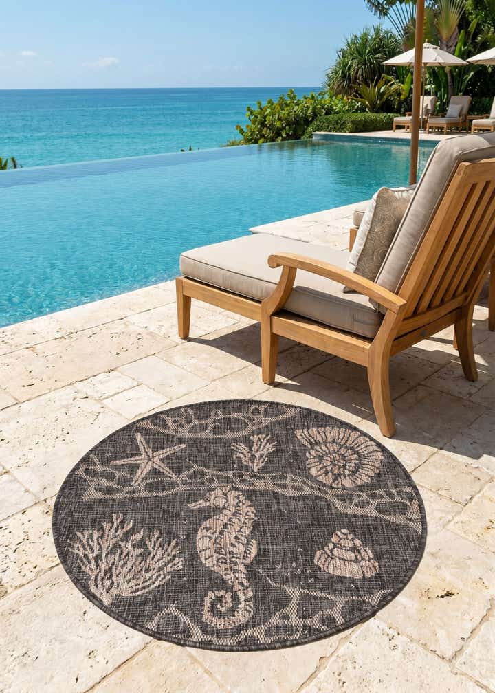3' x 3' Easy-Clean Coastal Indoor / Outdoor Round Rug