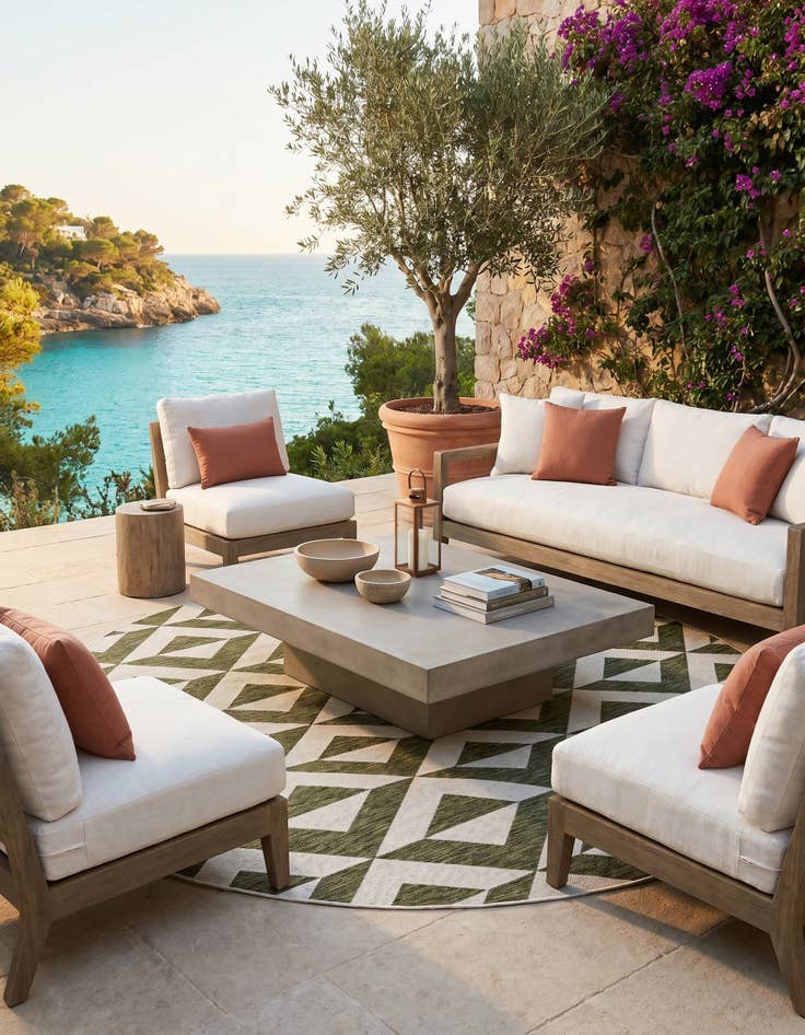 Detail image of 7' x 7' Easy-Clean Jill Zarin Indoor / Outdoor Round Rug