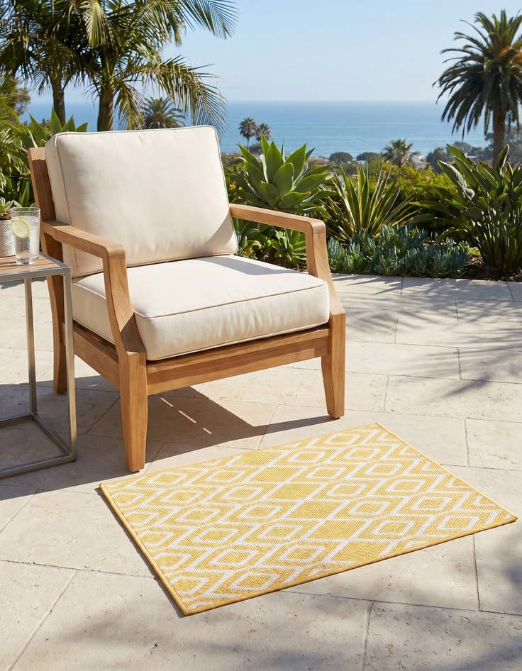 Detail image of 2' x 3' Easy-Clean Jill Zarin Turks and Caicos Indoor / Outdoor Rug
