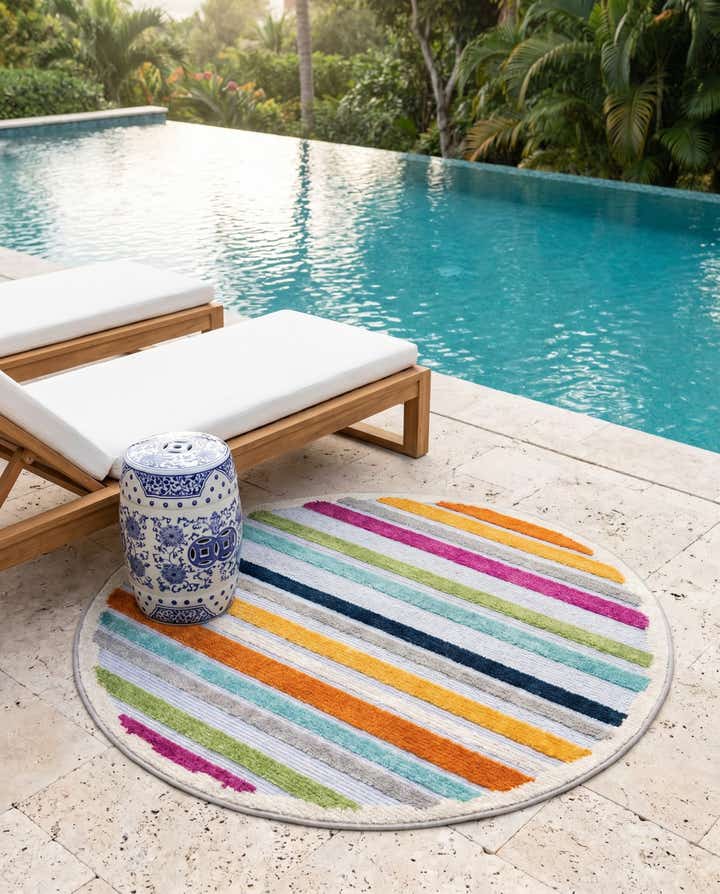 3' 3 x 3' 3 Easy-Clean Aruba Indoor / Outdoor Round Rug
