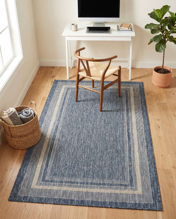 3' x 5' 3 Easy-Clean Border Indoor / Outdoor Rug