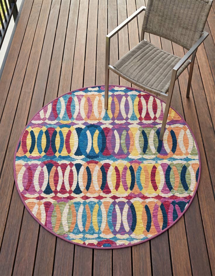 Detail image of 3' 3 x 3' 3 Easy-Clean Modern Indoor / Outdoor Round Rug