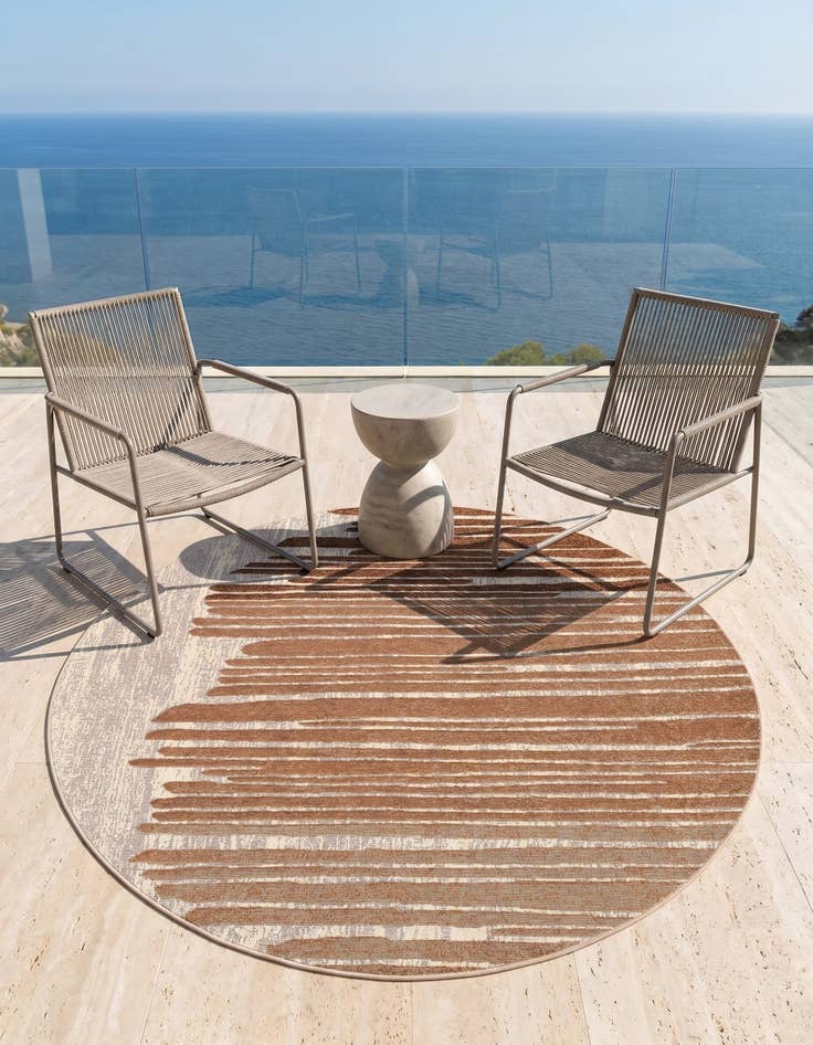 Detail image of 5' x 5' Easy-Clean Modern Indoor / Outdoor Round Rug