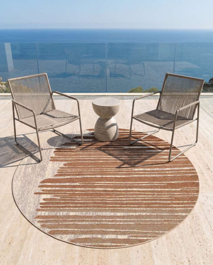 5' x 5' Easy-Clean Modern Indoor / Outdoor Round Rug