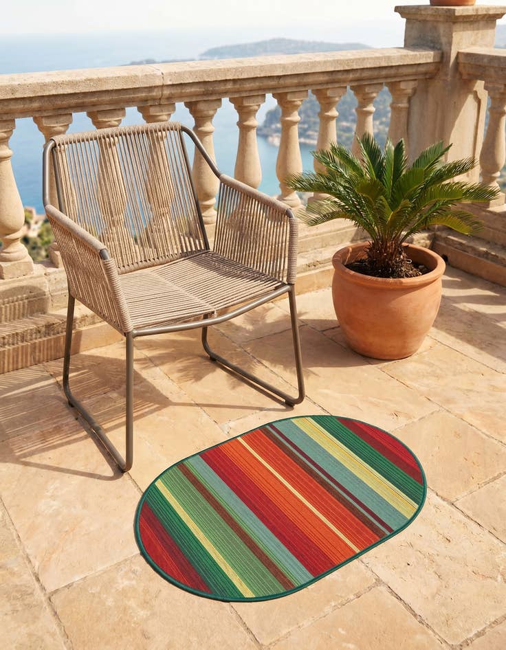 Detail image of 2' 2 x 3' Easy-Clean Modern Indoor / Outdoor Oval Rug